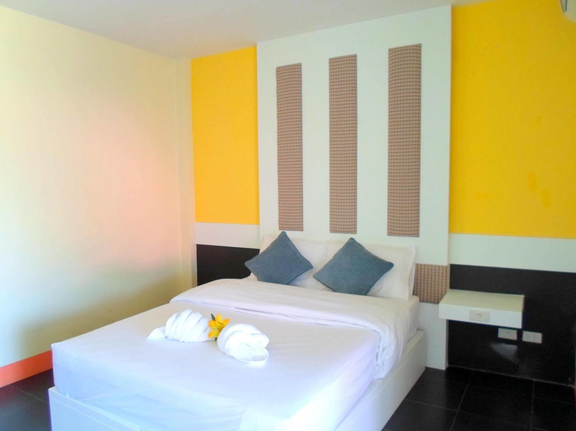 Bantatuk Resort & Restaurant Ban Tha Khun Buitenkant foto