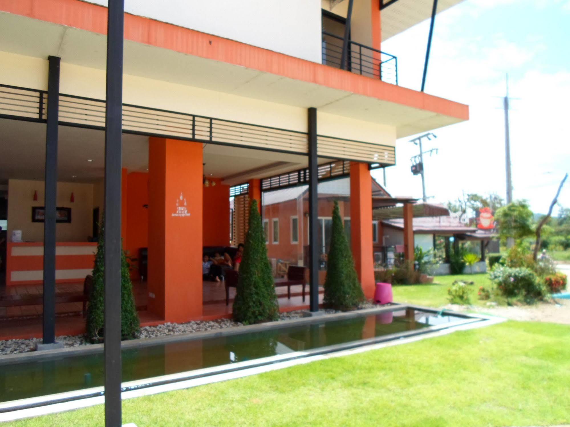 Bantatuk Resort & Restaurant Ban Tha Khun Buitenkant foto