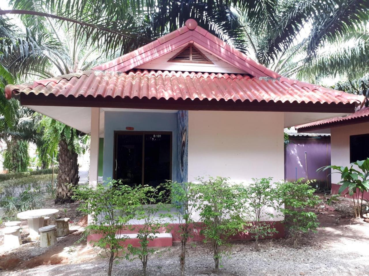 Bantatuk Resort & Restaurant Ban Tha Khun Buitenkant foto